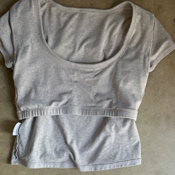 Vuori Halo Crop Top Short Sleeve - Picture 4 of 5